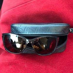 Oakley women’s sunglasses
